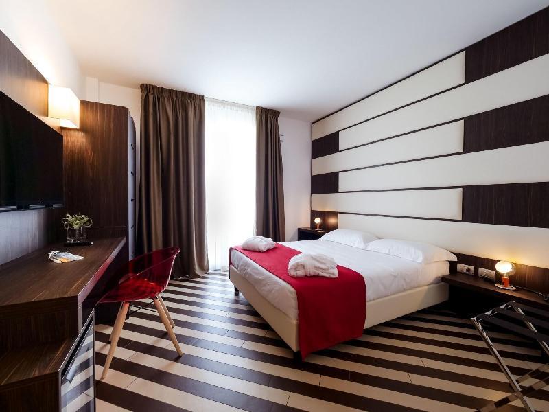 Dan Hotel Riccione Bagian luar foto