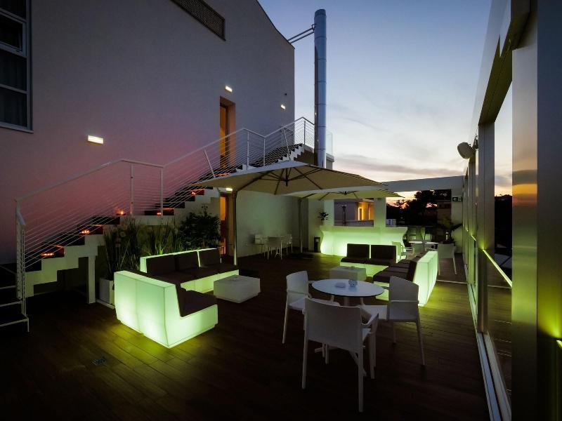 Dan Hotel Riccione Bagian luar foto