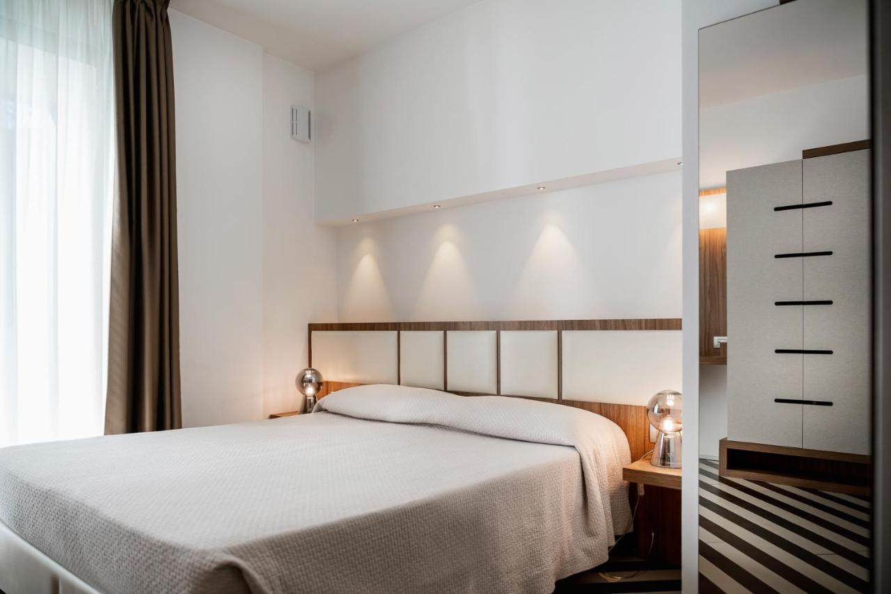 Dan Hotel Riccione Bagian luar foto