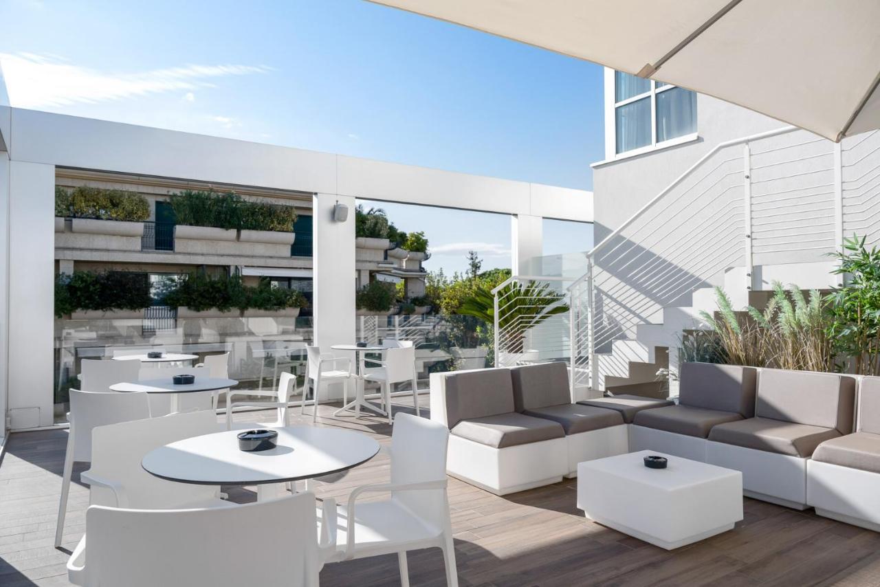 Dan Hotel Riccione Bagian luar foto