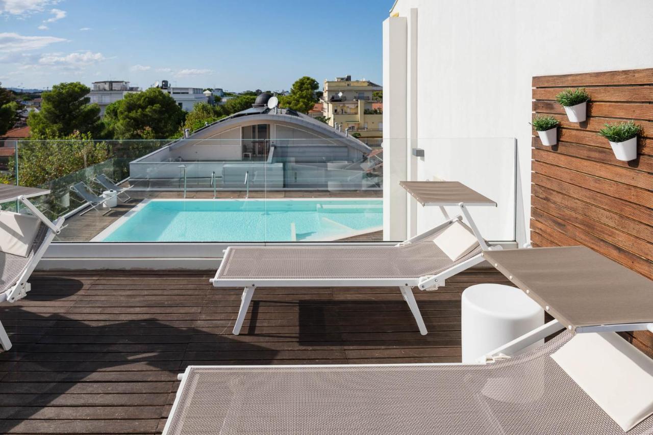 Dan Hotel Riccione Bagian luar foto